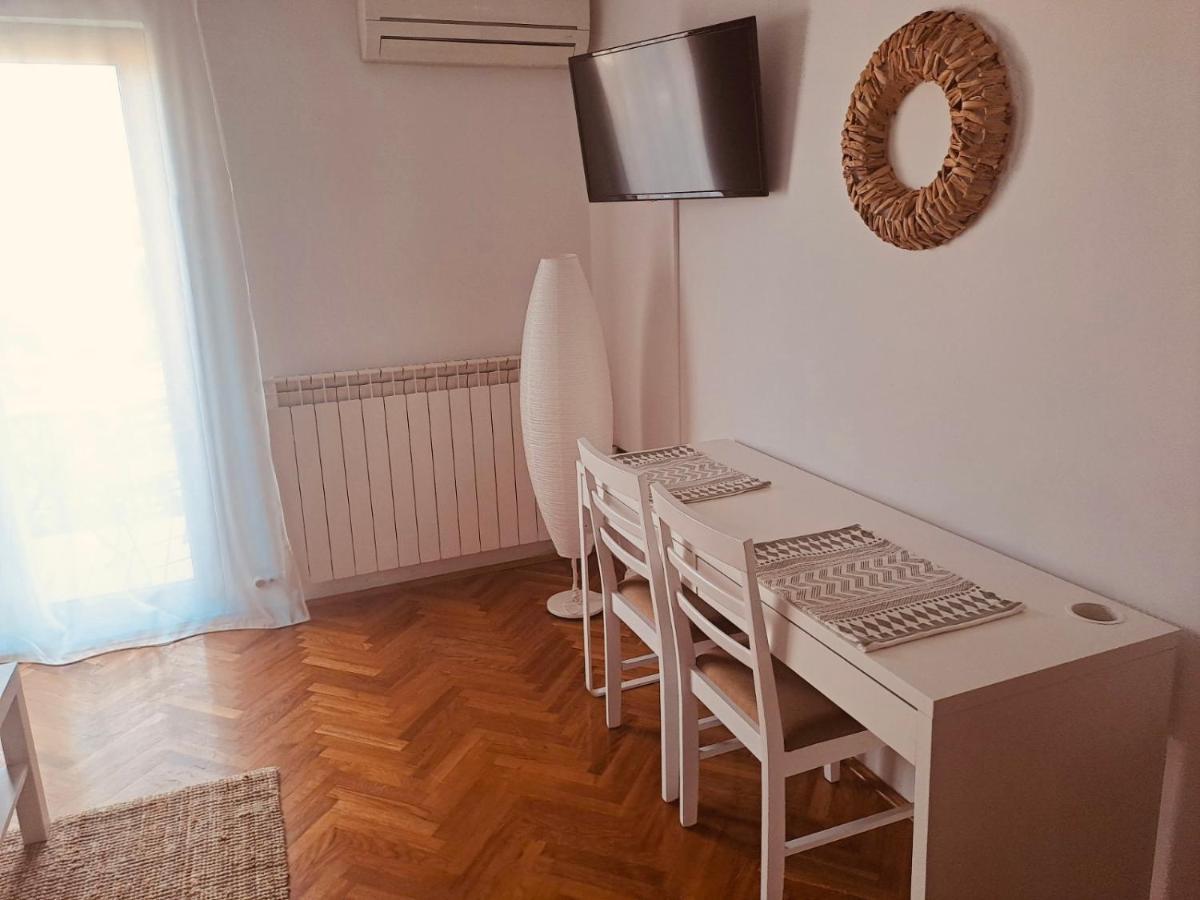 מלון רוביני Guests House Dali מראה חיצוני תמונה