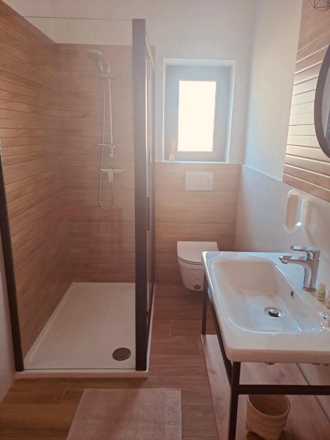 מלון רוביני Guests House Dali מראה חיצוני תמונה